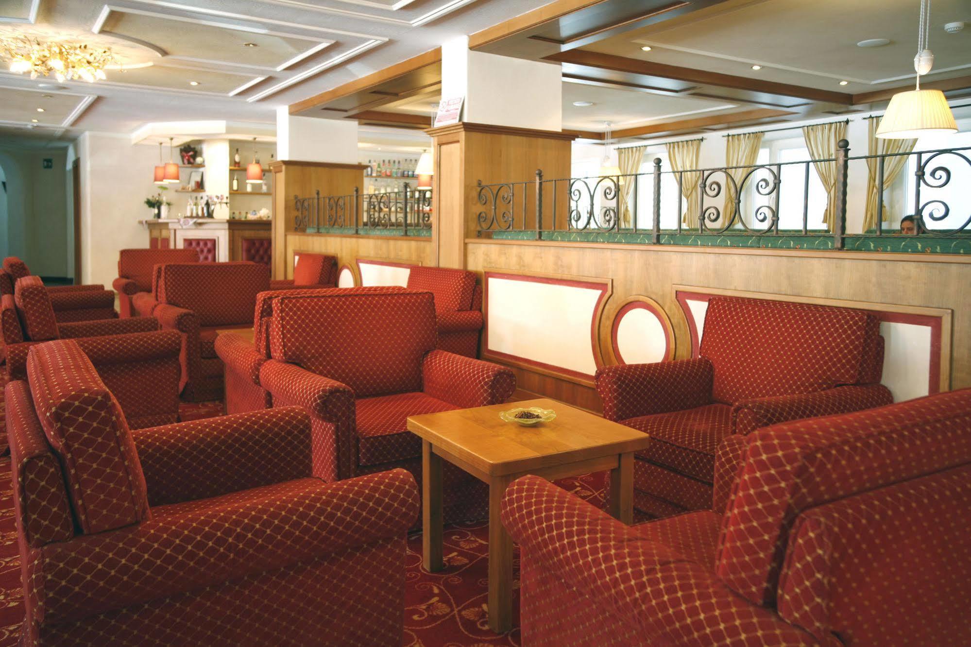 Th Corvara - Greif Hotel Εξωτερικό φωτογραφία