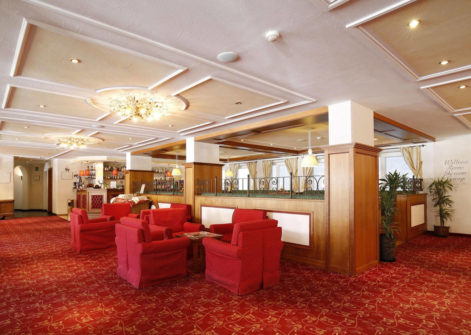 Th Corvara - Greif Hotel Εξωτερικό φωτογραφία